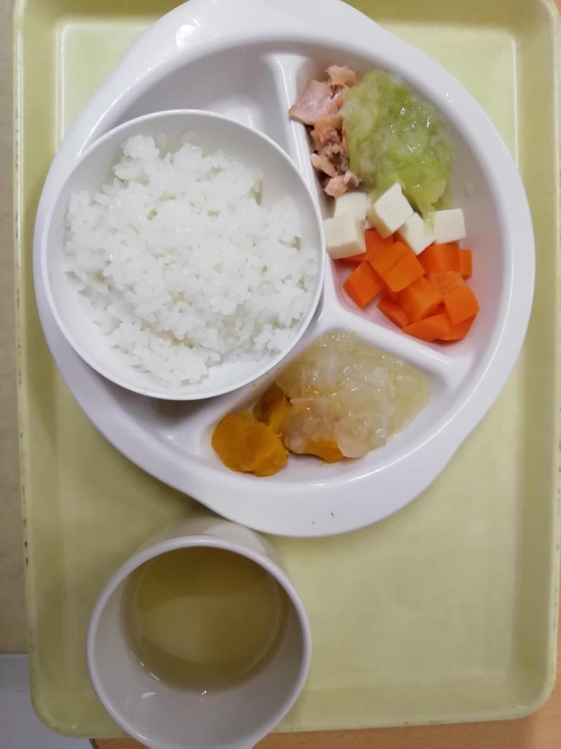 r6.06.10 離乳食.jpg